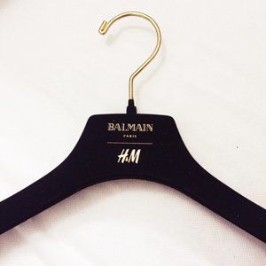 BALMAIN X H&M Hanger Black Velvet w. Gold